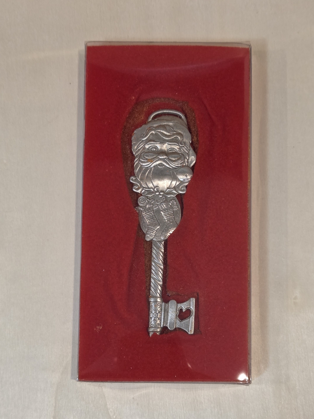 Vintage Longaberger Pewter Magical Santa Key Ornament NIB